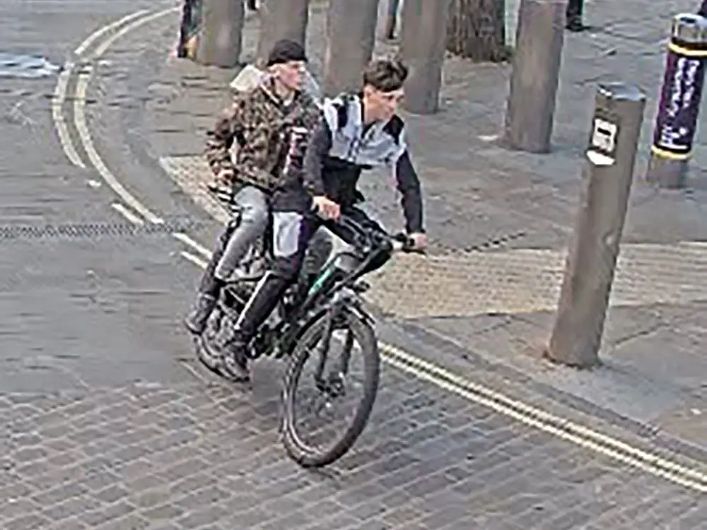 Police want to speak to teenagers after e-bike stolen from York street