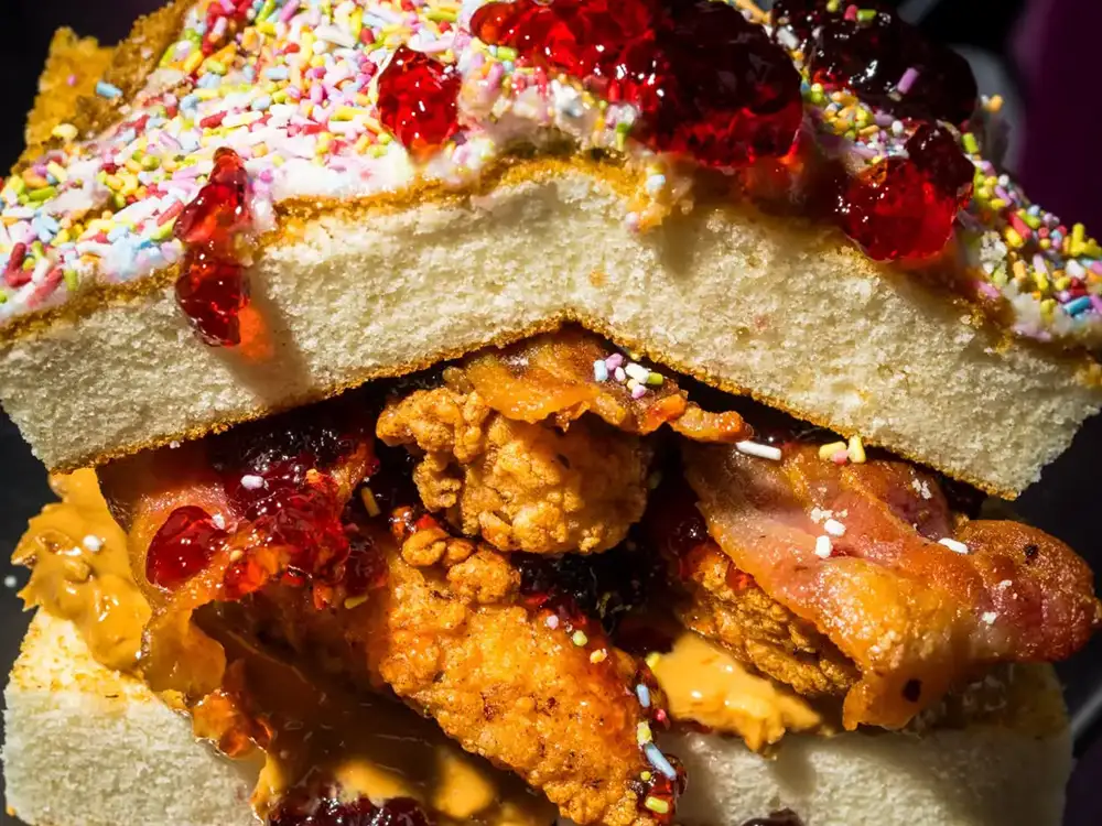 York restaurant creates ‘incredible’ cake burger