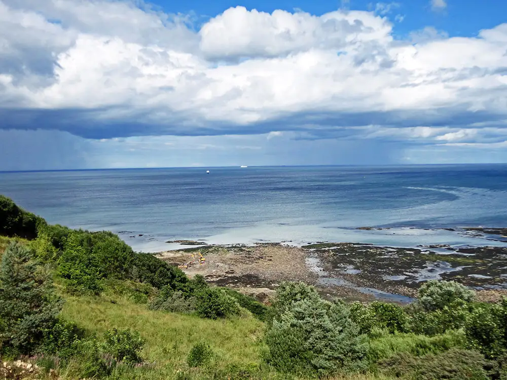 Police warning as North Yorkshire beauty spot closed due to emergency incident