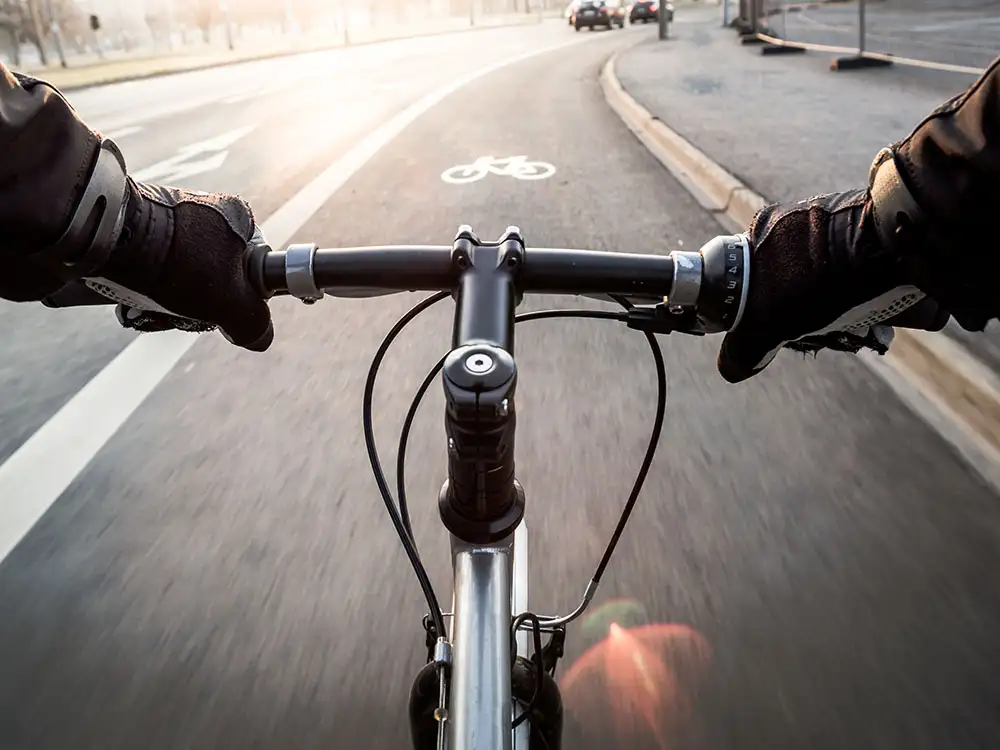 Aggressive driver intimidated cyclist on York street